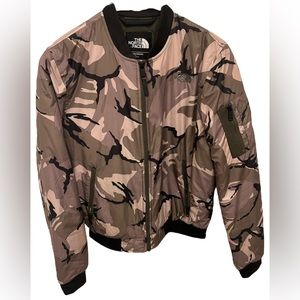 The North Face women’s camo bomber jacket, size small. Excellent condition.